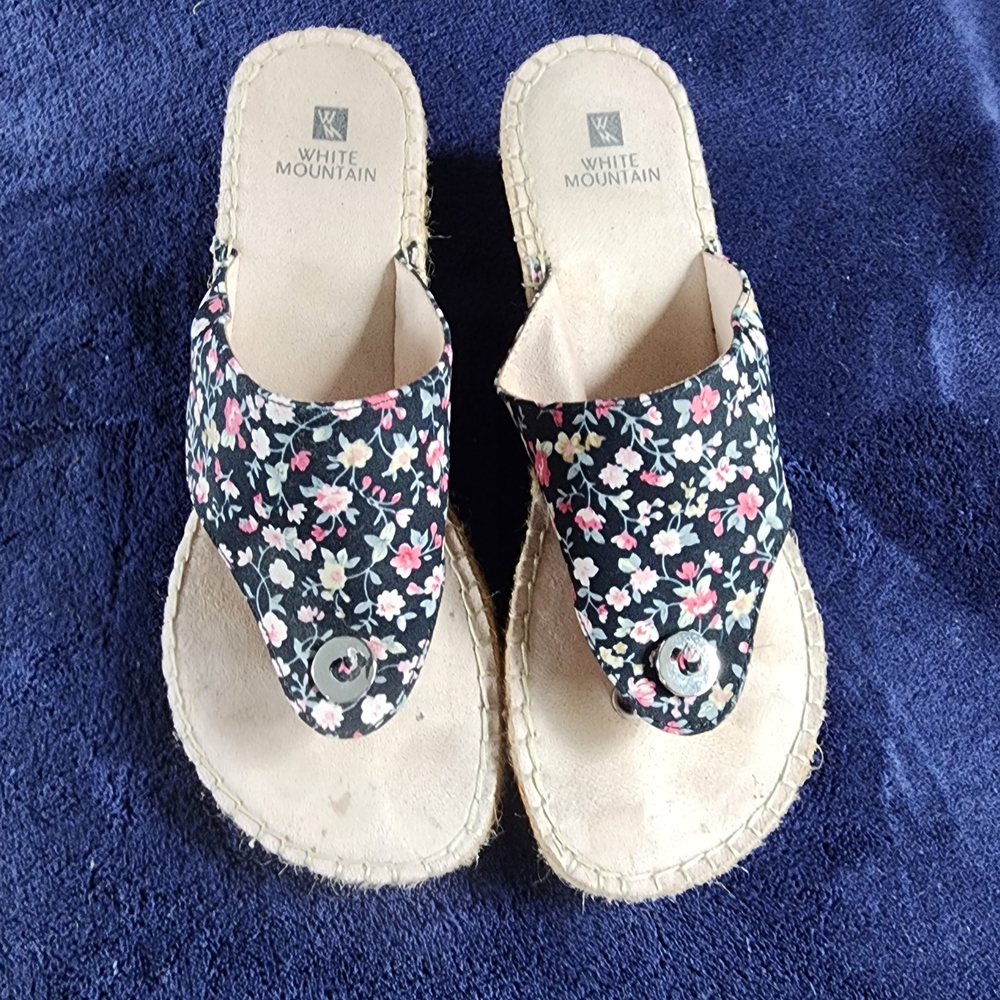 White Mountain Women's Floral Sandals - Black